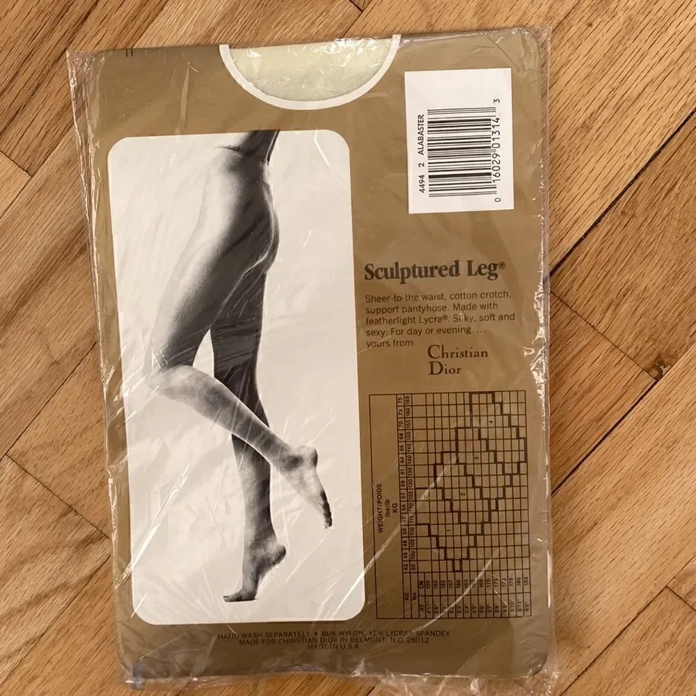 Christian Dior New Alabaster Sheer To Waist Sandalfoot Pantyhose Size 2